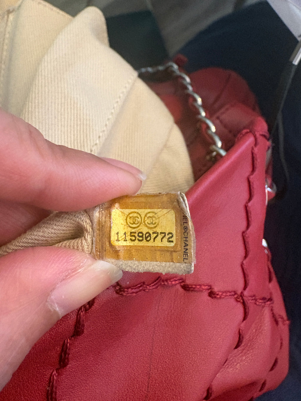 CHANEL DIAMOND STITCH HOBO SHOULDER BAG