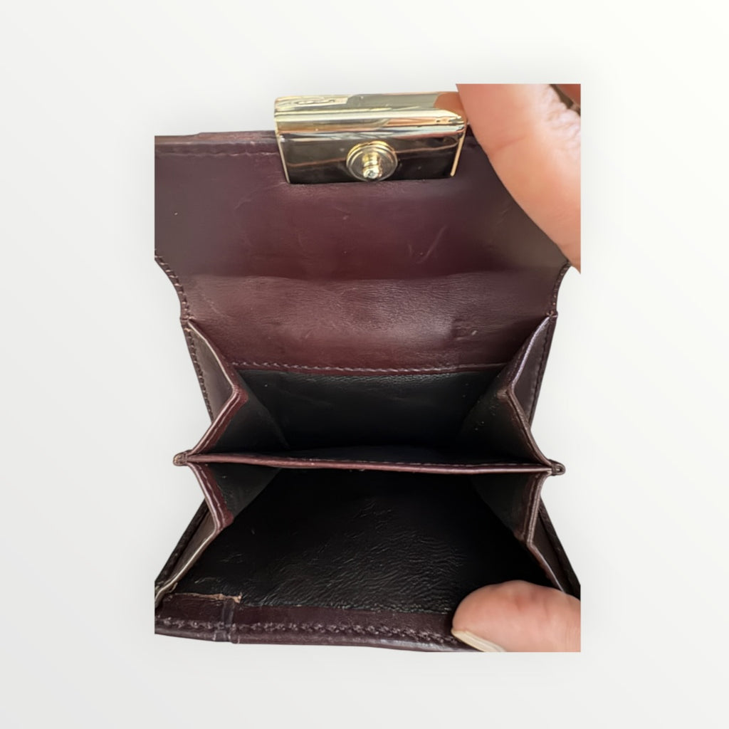GUCCI GG COMPACT WALLET