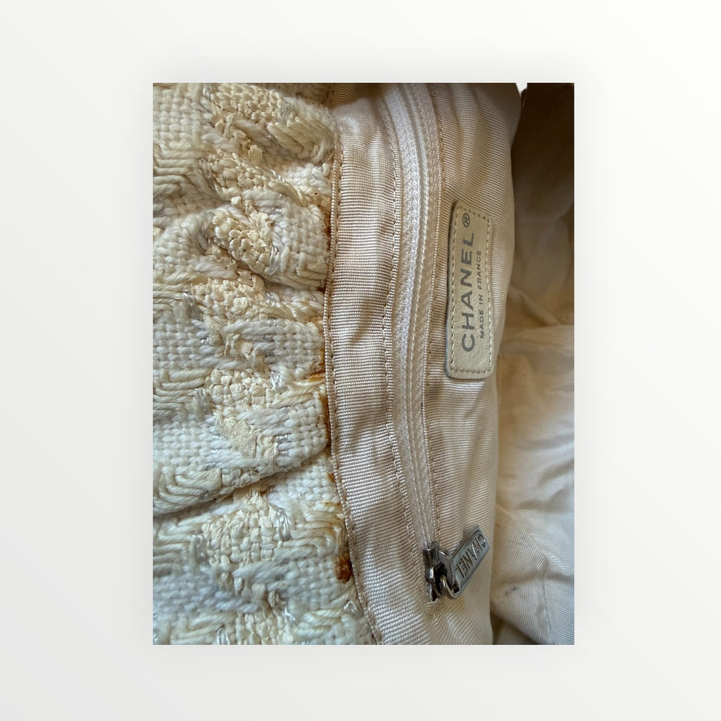 CHANEL TWEED BOUCLE KNITTING BAG