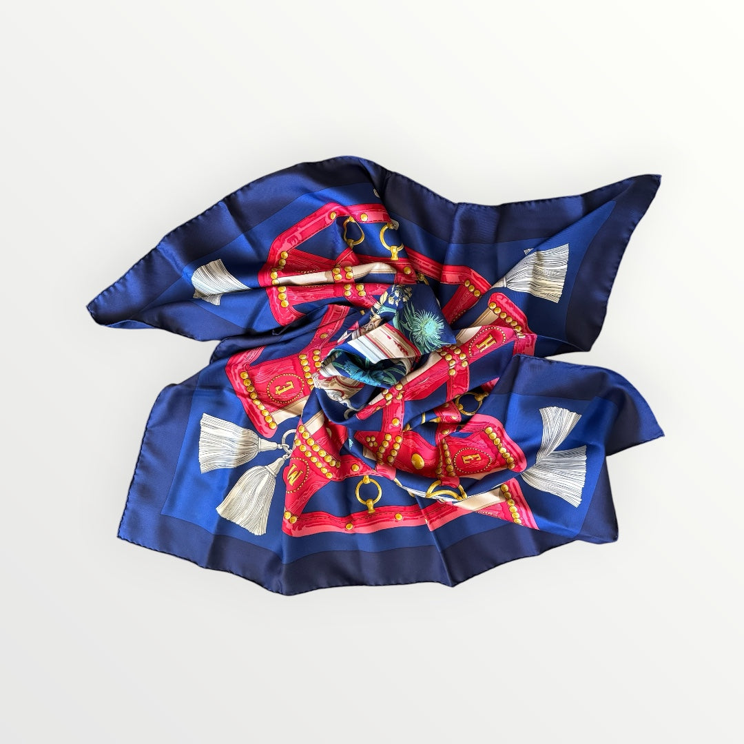 HERMÉS AUX CHAMPS CARRÉS 90 SILK SCARF