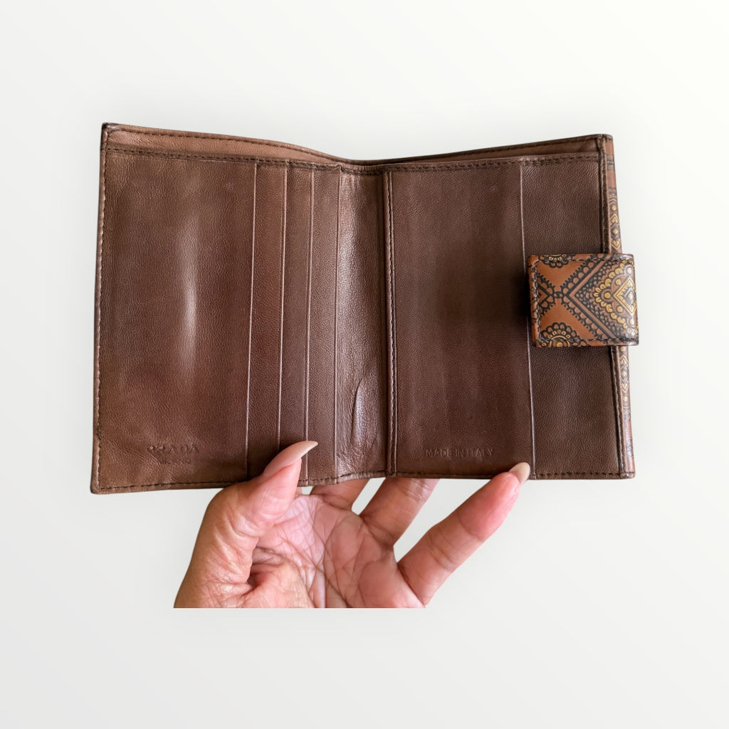 PRADA PRINTED GLOSSY LEATHER COMPACT WALLET